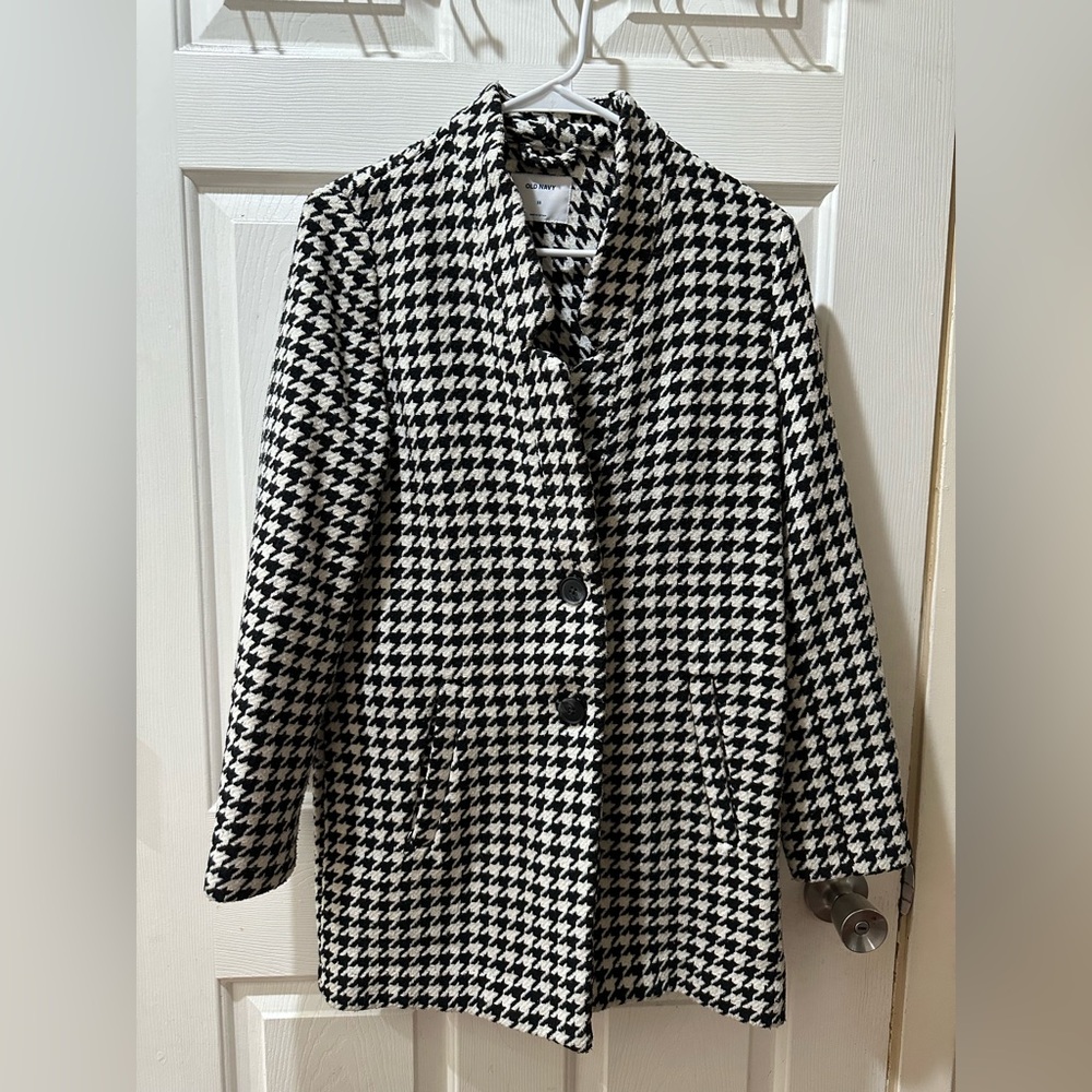 Old Navy Black and White Houndstooth Pea Coat